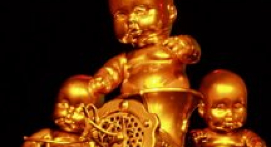 Welke gegevens verhuizen er mee naar de brugklas?