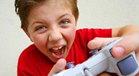 Worden kinderen druk van mediagebruik?