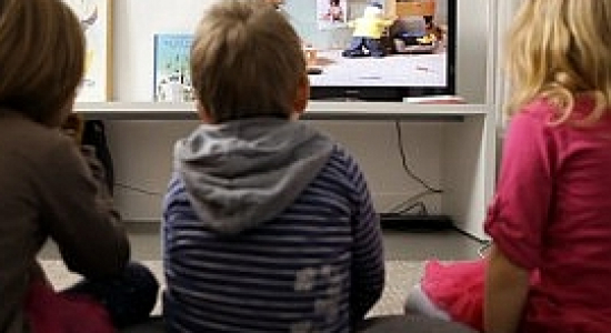 Worden kinderen dik van tv-kijken?