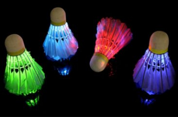 33. 's Avonds buitenspelen