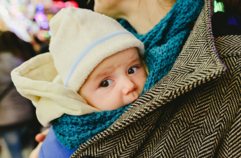 Je baby dragen in de herfst en winter: hier kun je op letten