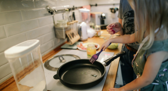 Video: Hoe doen zij het? Alles over Meehelpen in het huishouden