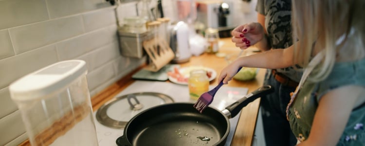 Video: Hoe doen zij het? Alles over Meehelpen in het huishouden