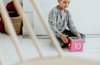 Mijn kind heeft weinig vrienden, hoe kan ik helpen?