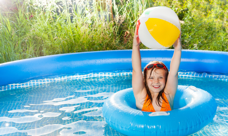 Perioperatieve periode genie Ijdelheid Hoe houd je een zwembad in de tuin schoon? | Ouders.nl