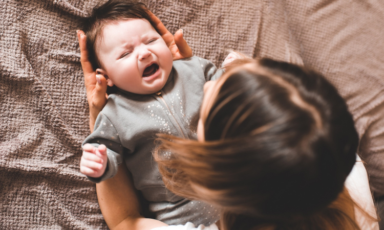 Dit betekenen de verschillende huiltjes je | Ouders.nl