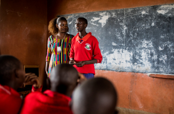 Meisjesbesnijdenis: het gebeurt nog steeds en moet stoppen