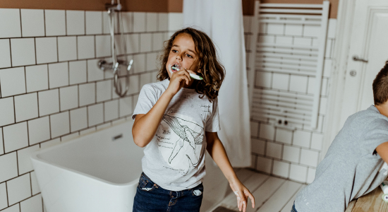 Tanden wisselen: van wiebeltanden naar het nieuwe gebit