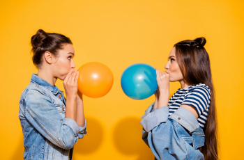 Pubers aan het lachgas: wat zijn de effecten en risico’s?