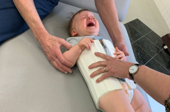 Liam (1) zamelt geld in voor duurste medicijn ter wereld: help jij Liam overleven?