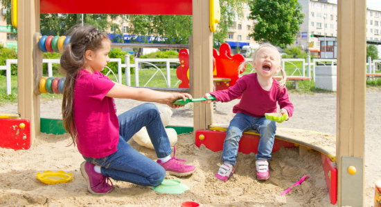 4 manieren om met ruzie tussen de kinderen om te gaan