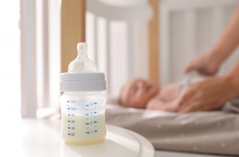 Wat als mijn baby de fles weigert?