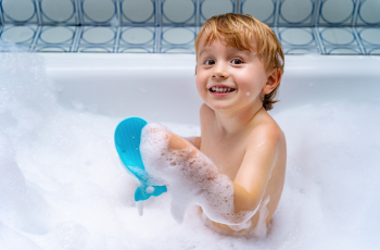 Help, mijn peuter wil niet (meer) meer in bad! Dit kun je doen