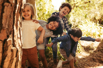 De leukste Oud-Hollandse spelletjes voor buiten