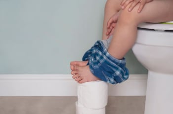 Lukt poepen niet of durft je kind het niet (meer)? Dan kan je dit proberen