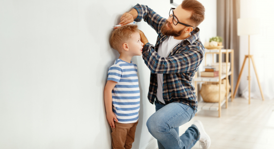Groeipijn: hoe lang duurt het en wat kun je doen als je kind er last van heeft?