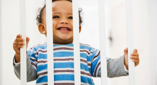 Zo kun je jouw baby veilig in de box laten spelen