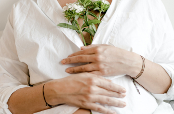 Positief bevallingsverhaal: 'na twee miskramen kon ik me geen mooier cadeau wensen'