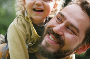Mannen en gevoelens: 4 tips om meer openheid te tonen (en waarom dit zo belangrijk is)