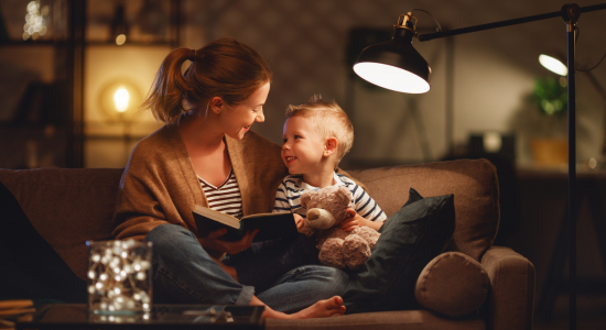 Zo creëer je een gezellige leeshoek in de woonkamer