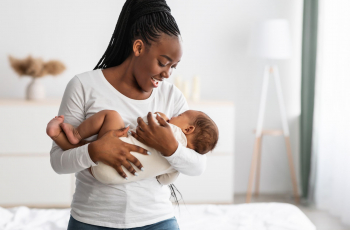 Zo kan zingen helpen bij de taalontwikkeling van jouw baby