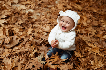 Klaar voor de herfst: de beste hacks om je kind lekker warm én gezond te houden