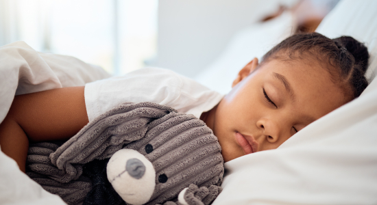 Kinderen die niet willen slapen: tips voor de lange, lichte avonden