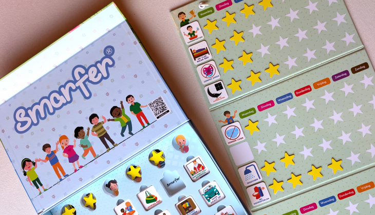 Beloningssysteem voor peuters: dit hielp onze dochter eindelijk weer in haar eigen bed te slapen