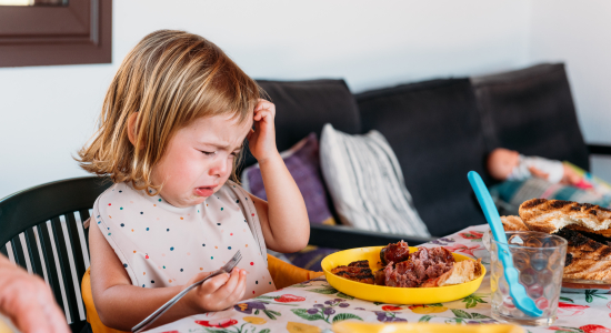Strijd aan tafel? Kindervoedingscoach Hilda legt uit hoe dit komt én hoe je meer rust creëert