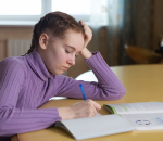 Je puber en toetsen: zo krijgt je kind meer grip op leren