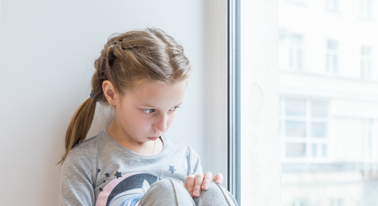 Limonade over de laptop, een bal door het raam: zo zorg je dat je gezin goed verzekerd is