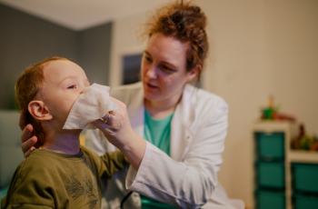 Eva: "Mijn kind was letterlijk altijd ziek, tot ik deze simpele oplossing ontdekte"