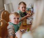 Nooit meer strijd aan tafel? Deze bewezen methode maakt van elk kind een makkelijke eter
