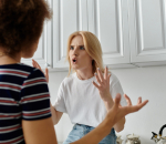 Tessa (34): ‘Iedereen vraagt wanneer ik eindelijk aan kinderen begin en ik zei voor de zoveelste keer: nooit’