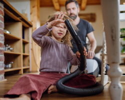 Maaike (34) was in shock: ‘Mijn dochter wilde testen of de stofzuiger écht alles kon opzuigen...’