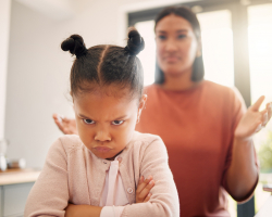 Amina’s wereld stortte in: ‘Mijn zoon zei dat hij liever bij iemand anders wilde wonen’