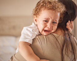 Verlatingsangst bij peuters: dit kun je doen om afscheid nemen makkelijker te maken