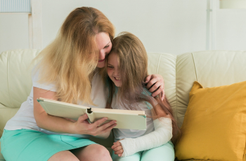 Waarom één-op-één tijd met je kind zoveel verschil maakt (en hoe je dit vaker kunt doen - zonder gedoe)