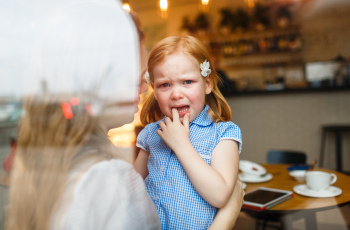 Als sorry zeggen niet lukt: dit helpt je kind verder