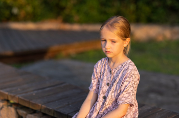 Help, mijn kind durft ineens niks meer: zo ga je om met faalangst