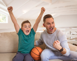 Kan ik mijn kind laten opblijven voor een sportwedstrijd? 5 dingen om even over na te denken