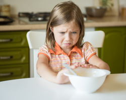 “Dat lust ik niet!” Dit is de psychologie achter kieskeurig eetgedrag (met 4 tips voor meer rust aan tafel)