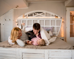 Een familiebed: dit is waarom steeds meer ouders enthousiast zijn