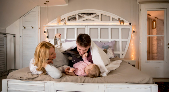 Een familiebed: dit is waarom steeds meer ouders enthousiast zijn
