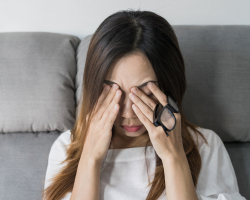 Ineens vlekken of flikkeringen in je zicht: wat is oogmigraine en wat kun je doen?