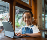 Kinderen werken steeds vaker op een laptop, maar één belangrijke vaardigheid leren ze niet (terwijl dit eigenlijk onmisbaar is)