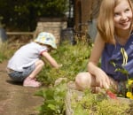 Zo creëer je een kindvriendelijke tuin waar iedereen blij van wordt