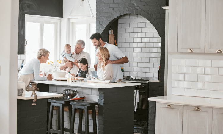 Van ochtendchaos tot familiediner: zo creëer je de ideale keuken voor het hele gezin